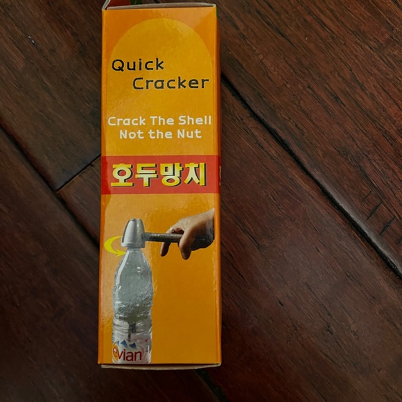 Quick Cracker - Picture 3 of 5